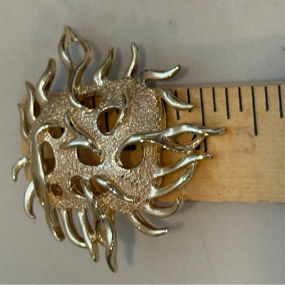 Vtg 70s Sarah Coventry Sea Urchin Brooch Pin‎ Gold Tone Metal Mixed Texture 3-D